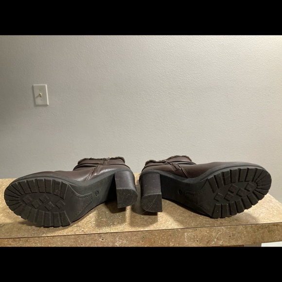 Guess Kavin Boots. 7.5 - Picture 7 of 9